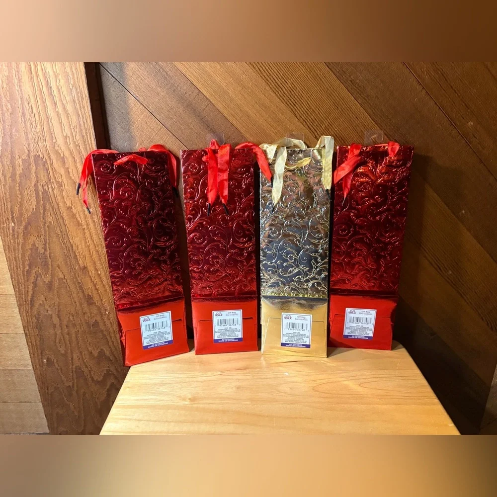 Voila Embossed Metallic Wine Gift Bags Set of 4 Red Gold Ribbon Handles